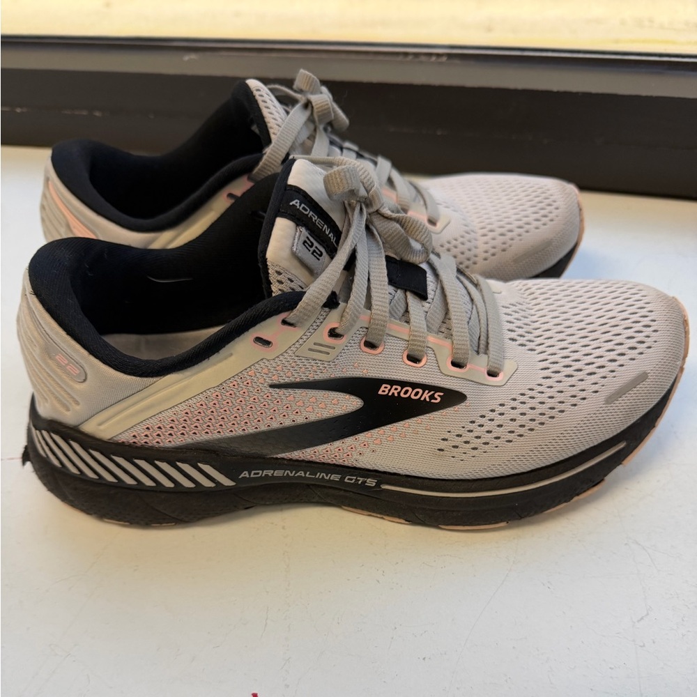 Women’s Brooks Adrenaline Running shoe